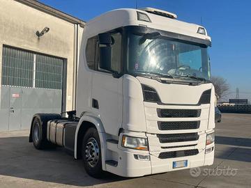SCANIA R450 con ADR