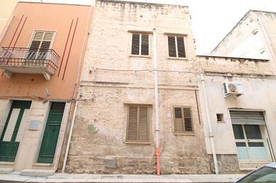 3 LOCALI A TRAPANI