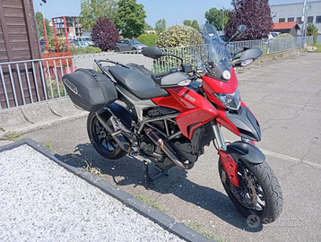 Ducati hyperstrada 821