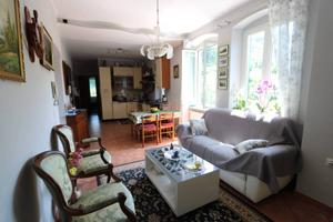 Appartamento di 100 m² con 5 locali a Mignanego
