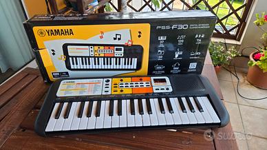Tastiera Yamaha PSS-F30