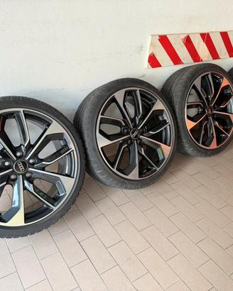 SET  CERCHI 19 ORIGINALI  AUDI A3 8Y + PNEUMATICI