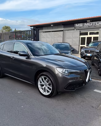 Alfa Romeo Stelvio 2.0 Turbo 280 CV AT8 Q4 - Full 