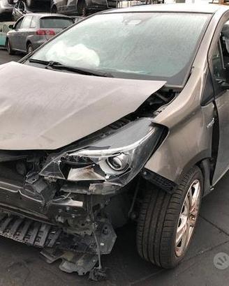 TOYOTA YARIS 2019