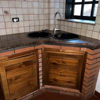 Ante in legno per cucina in muratura e armadio