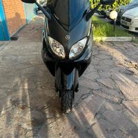 Yamaha T Max - 2006