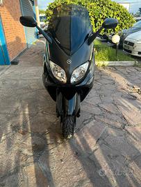 Yamaha T Max - 2006