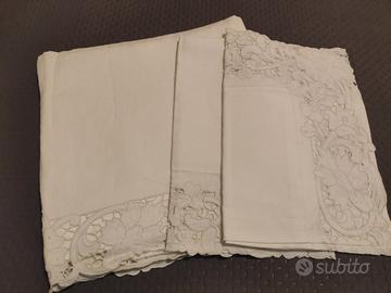 lenzuolo in puro lino ricamato a mano