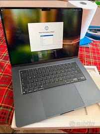 Apple macbook air M3 15” 16 gb ram 1 tb hd