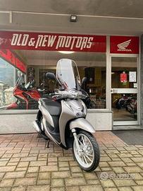 Honda sh 125 CON PARABREZZA
