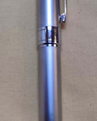 Penna Radio FM vintage con auricolari 