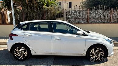 Hyundai i20 Connectiline 1.2 benzina 84CC anno ‘24