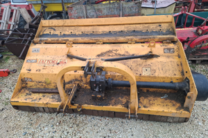 Trincia stocchi cortese da 250 cm