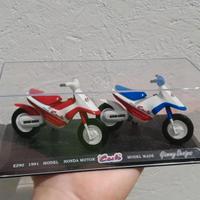 Modellini Honda Cub
