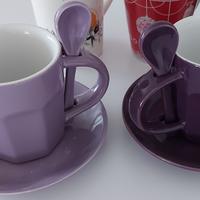 Set tazze con piattino e cucchiaio