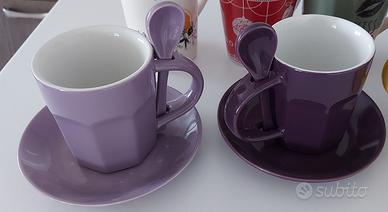 Set tazze con piattino e cucchiaio