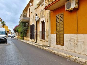 Ufficio a Ragusa, via Cagliari 43