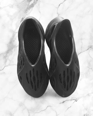Adidas yeezy foam runner onyx