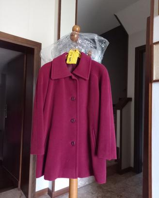 Cappotto sartoriale come nuovo in cashmere bordeau