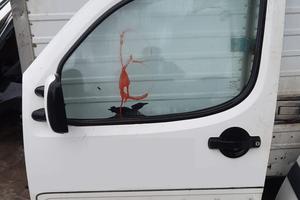 FIAT DOBLO 2009 - PORTA ANTERIORE SINISTRO