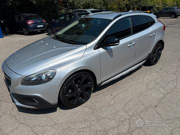 Volvo V40 Cross Country D2 Momentum