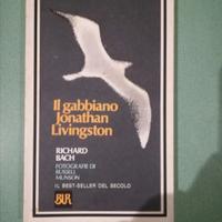 Il gabbiano Jonathan Livingston
Richard Bach
Fotog