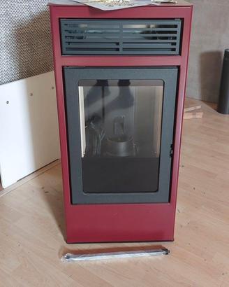 Stufa a pellet 7 kW nuova