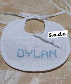 realizzo bavaglino personalizzato a punto croce 