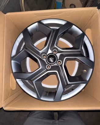 cerchio 18 originale ford fiesta st mk8.5