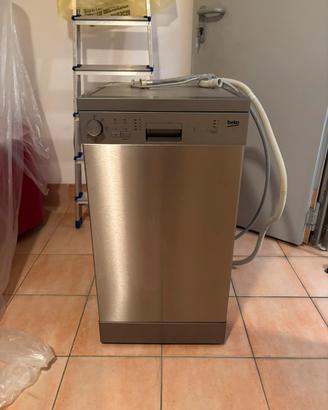 Lavastoviglie Compatta Beko