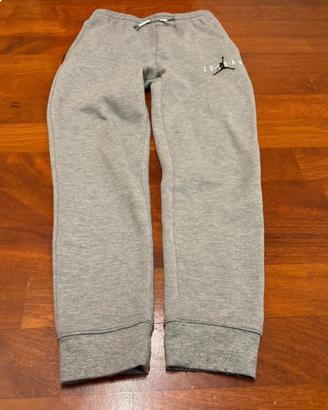 pantaloni jordan