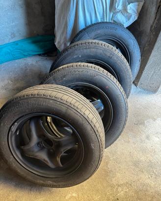 4 Gomme + 4 Cerchioni Acciaio R15 Dacia Sandero 