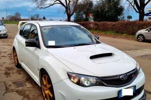 SUBARU IMPREZA WRX STI   2.5 BENZINA  300 CAVALLI