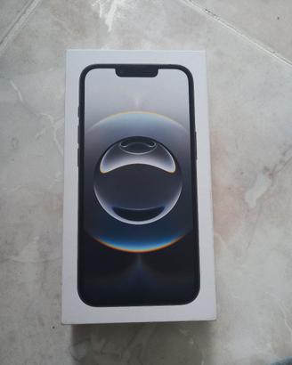 iPhone 16e