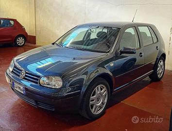 Volkswagen Golf 1.6 16v - Highline Plus 2002 - 5p