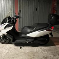 Scuter kymco 125 per passaggio al 300