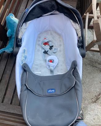 NAVICELLA E SEGGIOLINO AUTO/PASSEGGIO DELLA CHICCO