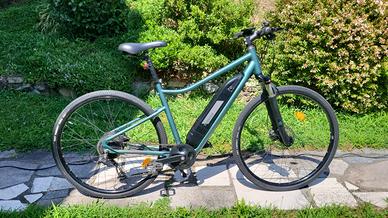 Bici trekking a pedalata assistita RIVERSIDE 500 E