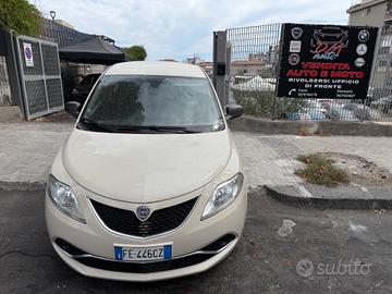 Lancia Ypsilon 1.2 69 CV 5 porte GPL Ecochic Gold