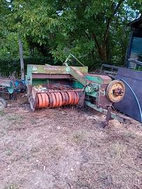 Pressa raccoglitrice e ranghinatore