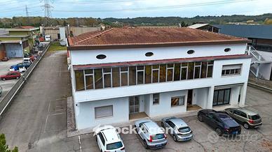 PROPRIETA' COMPLETAMENTE INDIPENDENTE