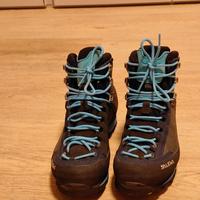 Scarponi alpinismo donna