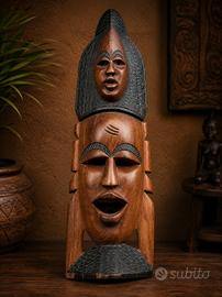 Maschera Africana Tribale in Legno Intagliato