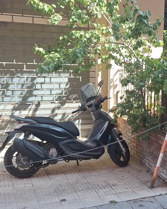 Piaggio Beverly Sport Touring 350
