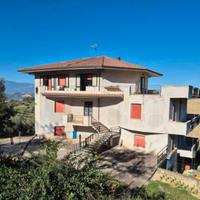 Casa singola con terreno