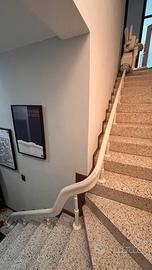 Montascale curvilineo