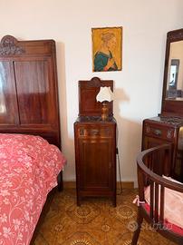 coppia di comodini antichi in ciliegio 