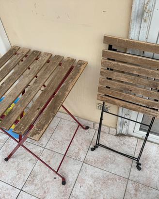 Tavolo e sedia da esterno
