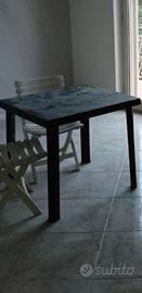 Tavolo quadrato in pvc verde