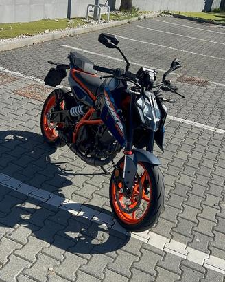 KTM 390